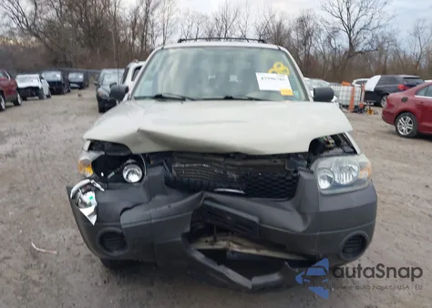 2006 Ford Escape Xls/Xls Manual from USA, damaged, VIN 1FMYU92Z76KA58526